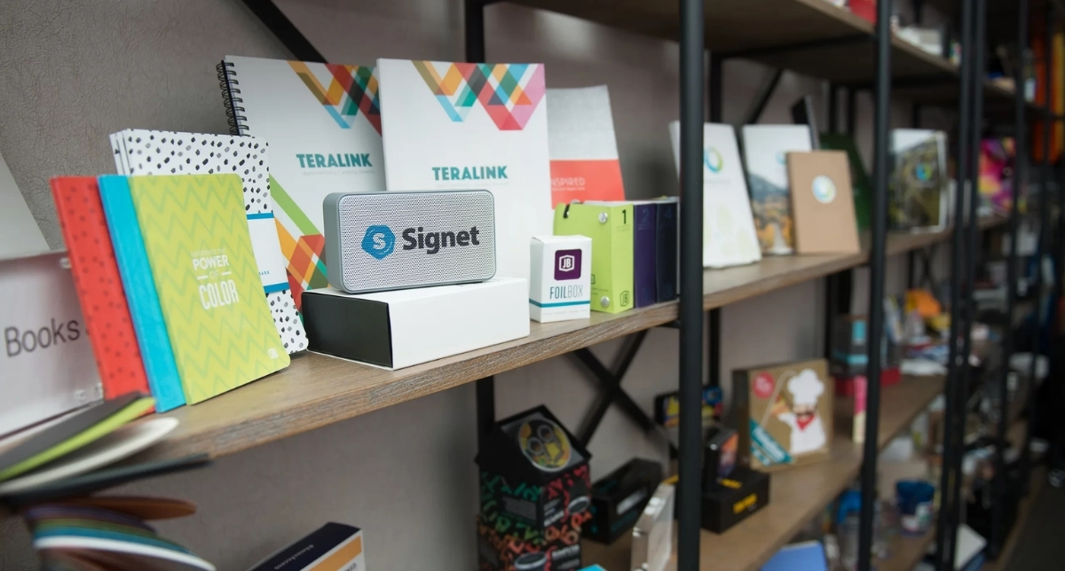 signet products on display